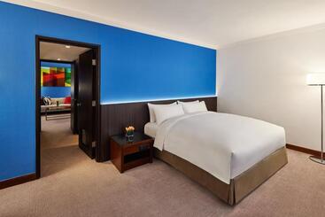 Prince Hotel, Marco Polo