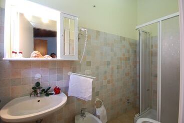 اقامتگاه Villaggio Verde Cupra