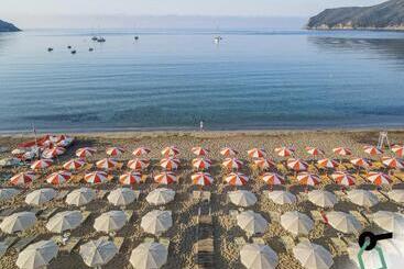 Uappala Club & Resort Lacona