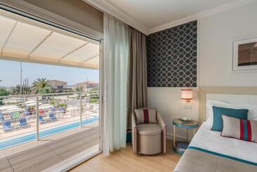 Grand Hotel & Riviera