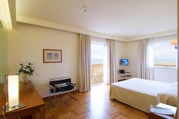 Grand Hotel & Riviera