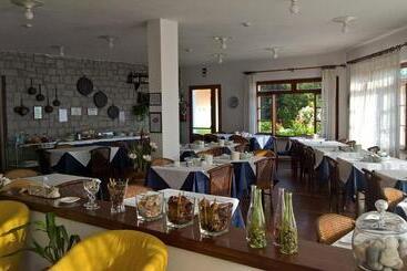 هتل Albergo Le Briciole