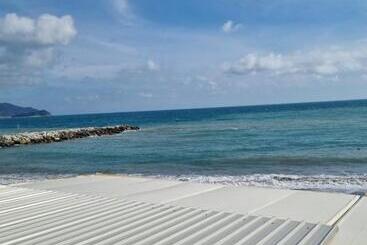 هتل Albergo Stella Di Mare
