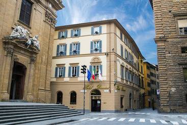 هتل Bernini Palace