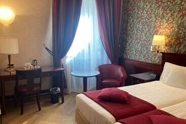 Antares Hotel Concorde, Bw Signature Collection By Best Western - Milán