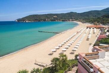هتل Del Golfo
