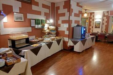 هتل Giappone Inn Parking