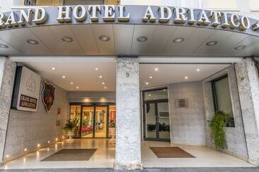Grand Hotel Adriatico - Florencia