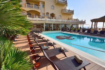 Hellenia Yachting Hotel & Spa