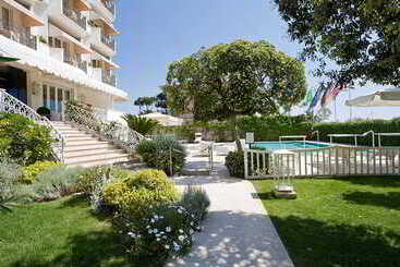 هتل Il Negresco