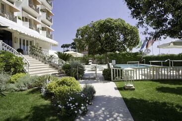 هتل Il Negresco