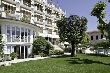 هتل Il Negresco