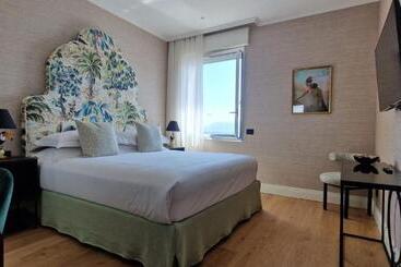 Jolly Charme Suite - Messina