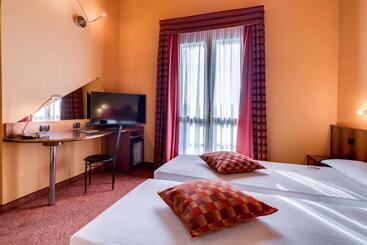 La Villa Sure Hotel Collection By Best Western