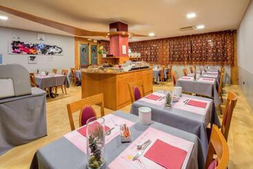 La Villa   Sure Hotel Collection By Best Western