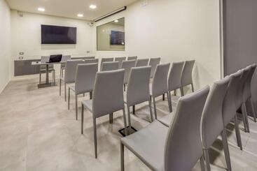 La Villa   Sure Hotel Collection By Best Western