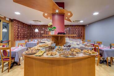 La Villa   Sure Hotel Collection By Best Western