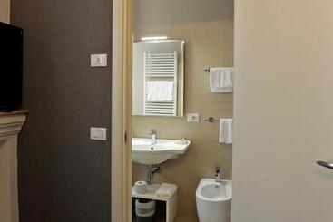 Maxxim Hotel & Loft