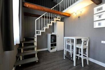 Maxxim Hotel & Loft