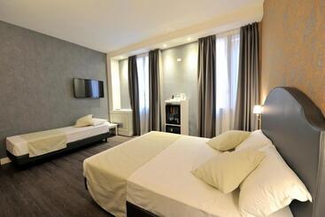 Maxxim Hotel & Loft
