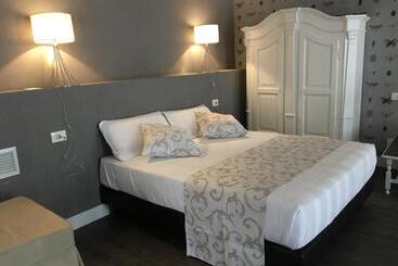 Maxxim Hotel & Loft