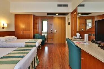 Mirage Sure Hotel Collection By Best Western