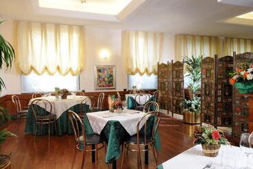 Mirage Sure Hotel Collection By Best Western