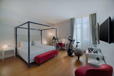 هتل NH Collection Firenze Porta Rossa
