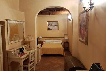 هتل Porta Faenza
