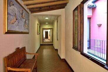 هتل Porta Faenza