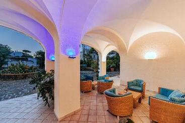 هتل Regina Palace Terme