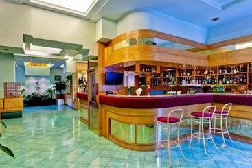 هتل Regina Palace Terme