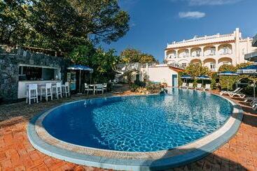 هتل Regina Palace Terme
