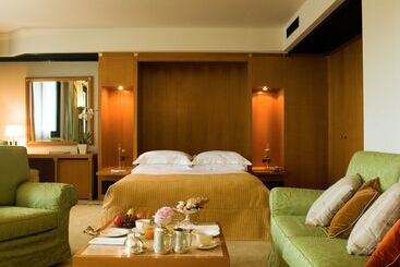 Starhotels President