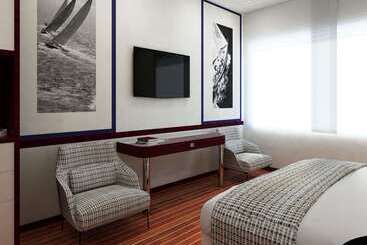 Starhotels President