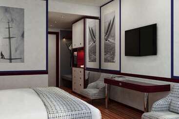 Starhotels President