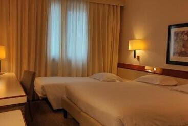 Starhotels President