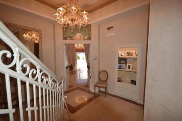 هتل Villa Bernt