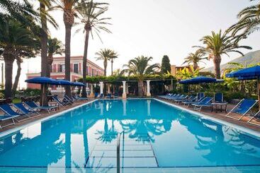 هتل Villa Svizzera Terme
