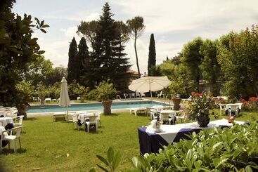 هتل Villa Villoresi