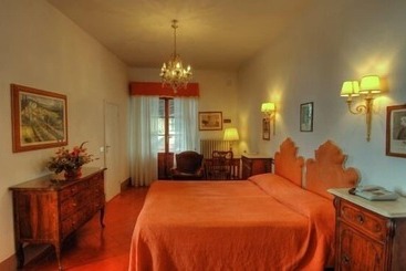 هتل Villa Villoresi