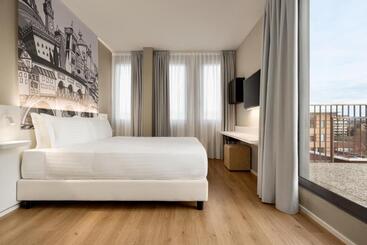 هتل Wyndham Garden Florence