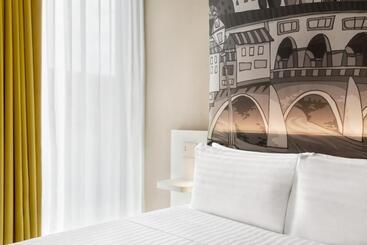 هتل Wyndham Garden Florence