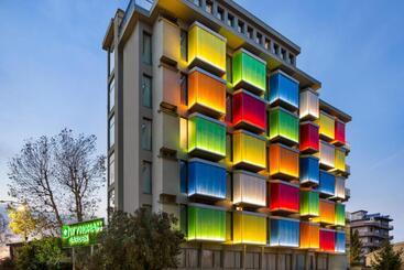 هتل Wyndham Garden Florence