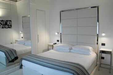 Lhp Hotel River & Spa