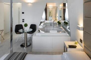 Lhp Hotel River & Spa