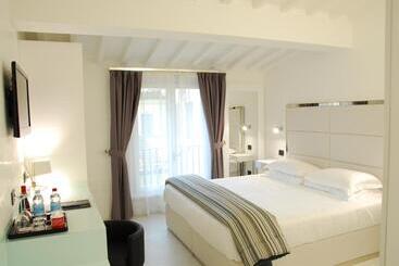 Lhp Hotel River & Spa