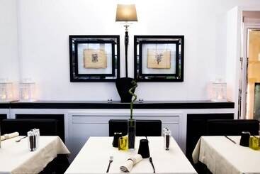 Lhp Hotel River & Spa