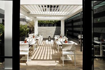Lhp Hotel River & Spa