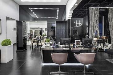 Lhp Hotel River & Spa